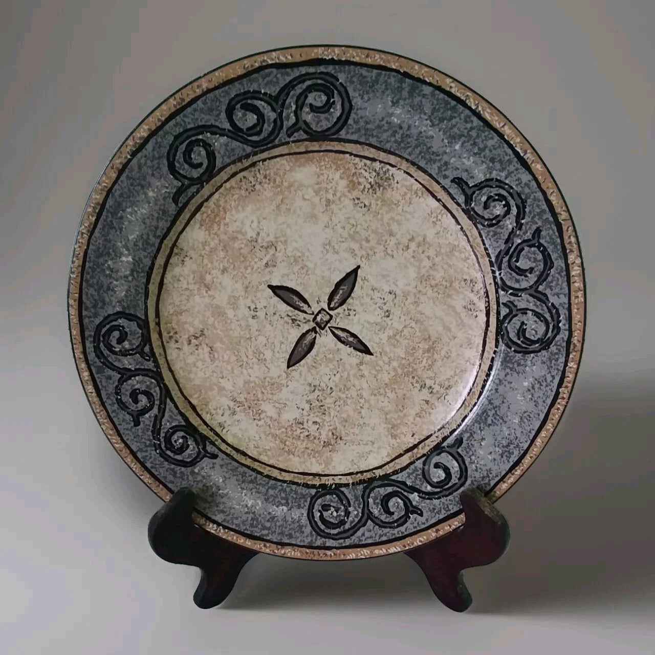FURIO HOME 'Madrid' 10" Plate